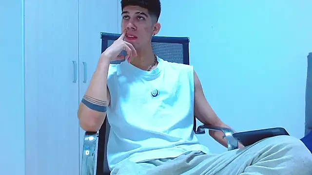 jhony-sex online show from 10.28.25