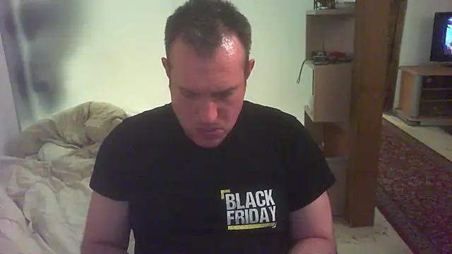 Snapshot of Mike_12hot chatting on 12.20.25 Mike 12hot online show from 12.20.25