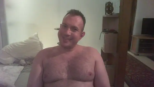 Snapshot of Mike_12hot chatting on 04.01.26 Mike 12hot online show from 04.01.26