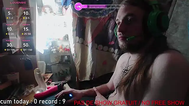 Snapshot of nicolasdumand21 chatting on 01.25.25 nicolasdumand21 online show from 01.25.25