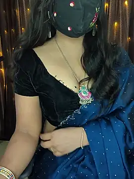 Snapshot of Tanvi-patil chatting on 03.19.25 Tanvi-patil online show from 03.19.25