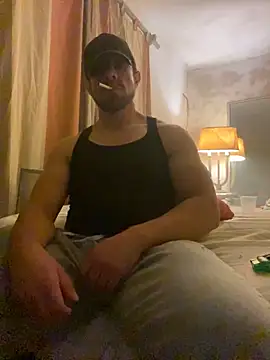 Snapshot of FumesClouds chatting on 01.15.25 FumesClouds online show from 01.15.25