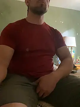 Snapshot of FumesClouds chatting on 02.14.25 FumesClouds online show from 02.14.25