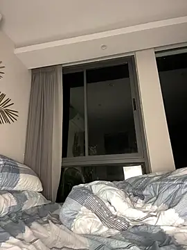 JuicyFruits93 online show from 02.14.25