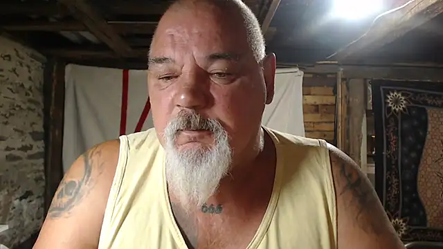 Snapshot of Newfiesausage1972 chatting on 07.17.26 Newfiesausage1972 online show from 07.17.26