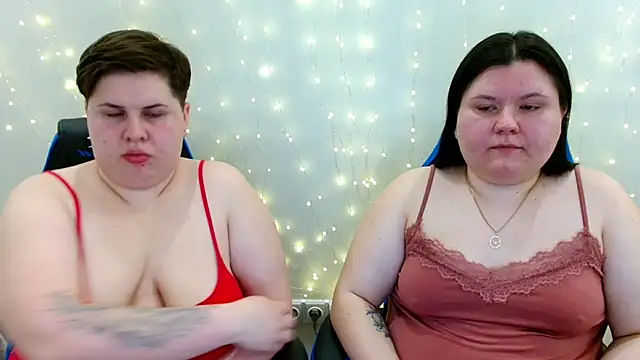 BeckyAndHellen online show from 03.08.26