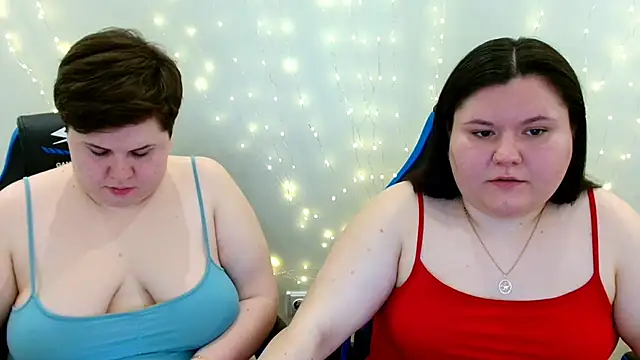 BeckyAndHellen online show from 04.05.26