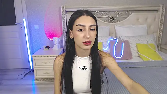 Snapshot of Lina_Robbins chatting on 10.12.25 Lina Robbins online show from 10.12.25