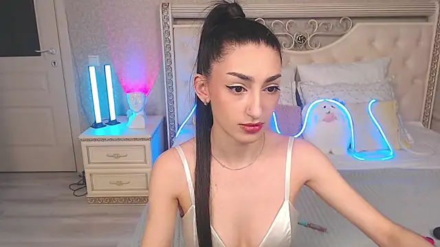 Lina Robbins online show from 05.13.26