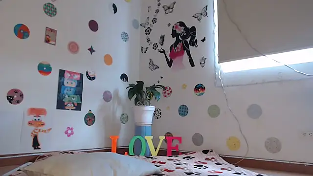 Yaumiko online show from 01.28.25