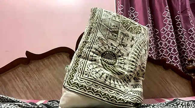 Snapshot of bebrainsmart1 chatting on 01.08.25 bebrainsmart1 online show from 01.08.25