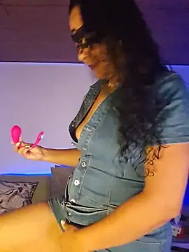 Snapshot of Sexxy-Lana chatting on 07.09.26 Sexxy-Lana online show from 07.09.26