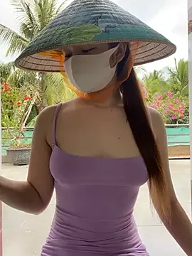 BabyThree  online show from 03.19.26