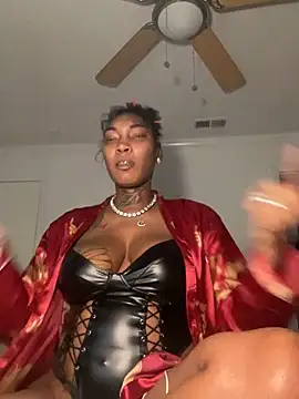 CUMQUEEN-XXX69 online show from 03.04.26