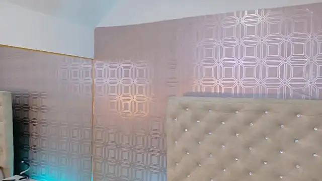 Sara Desire online show from 09.13.25