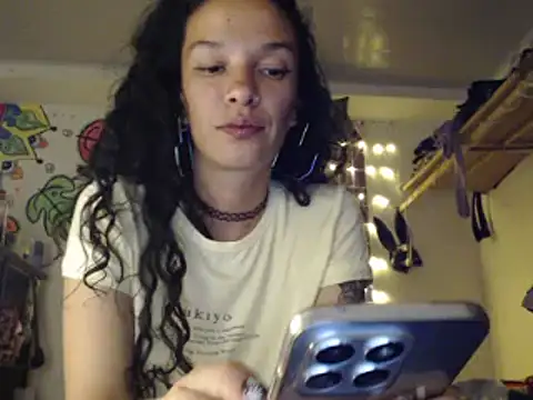 Snapshot of rebekka_simpson chatting on 12.26.24 rebekka simpson online show from 12.26.24