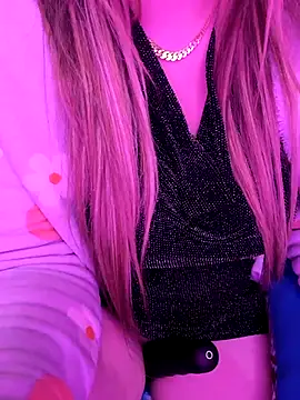 Snapshot of Afnane___charmouta chatting on 03.11.26 Afnane charmouta online show from 03.11.26