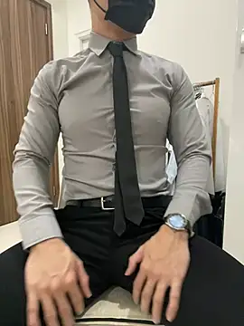 harrylouis1357 online show from 12.17.24