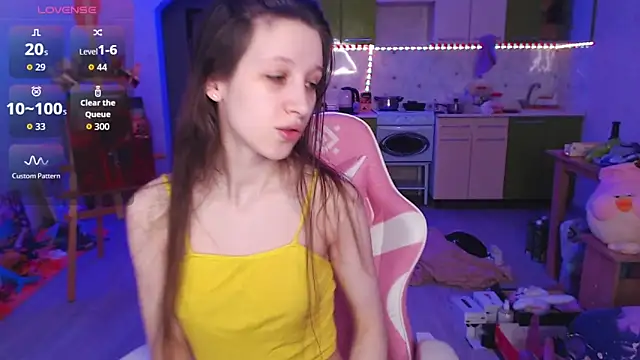 ur kitty   online show from 04.25.26