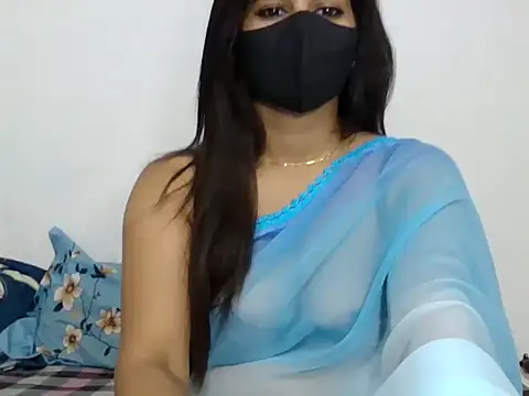 Snapshot of sparkling_queen chatting on 12.07.24 sparkling queen online show from 12.07.24