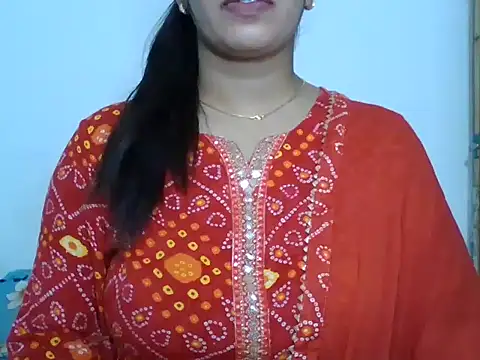 Snapshot of sparkling_queen chatting on 01.11.25 sparkling queen online show from 01.11.25