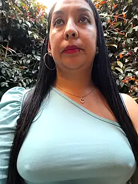 Bella keny online show from 04.30.26