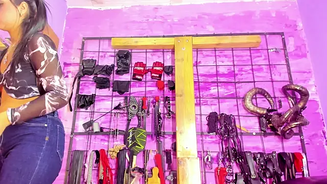 alexia aitanaa  online show from 02.08.26