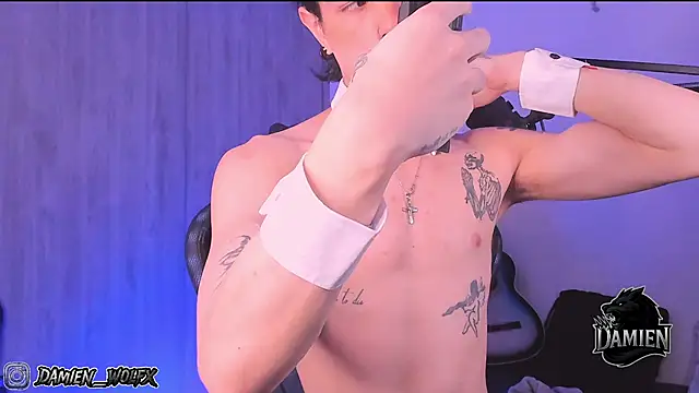 Snapshot of cinnamon_boyxxx chatting on 09.22.25 cinnamon boyxxx online show from 09.22.25