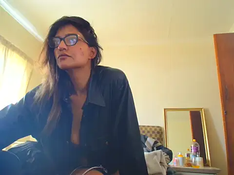 karmicQueen669 online show from 06.15.26