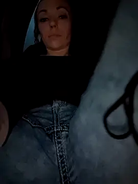 Snapshot of Genevieve143 chatting on 01.09.25 Genevieve143 online show from 01.09.25