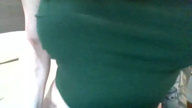 Genevieve143 online show from 12.23.25