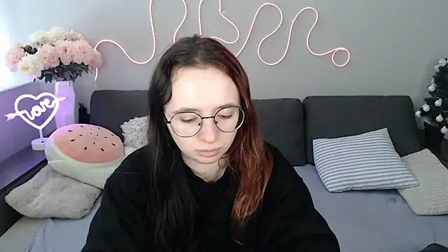 Mini Diva online show from 01.18.26