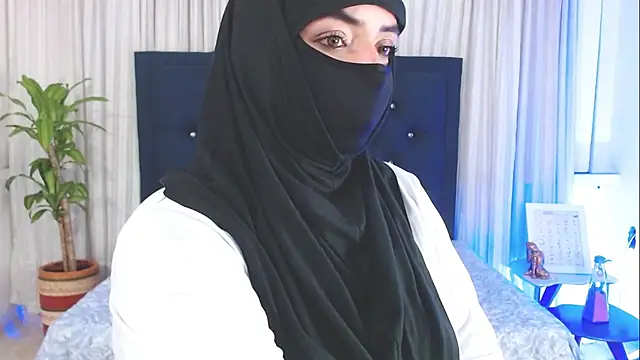 Snapshot of Uzra_hayed chatting on 03.04.25 Uzra hayed online show from 03.04.25