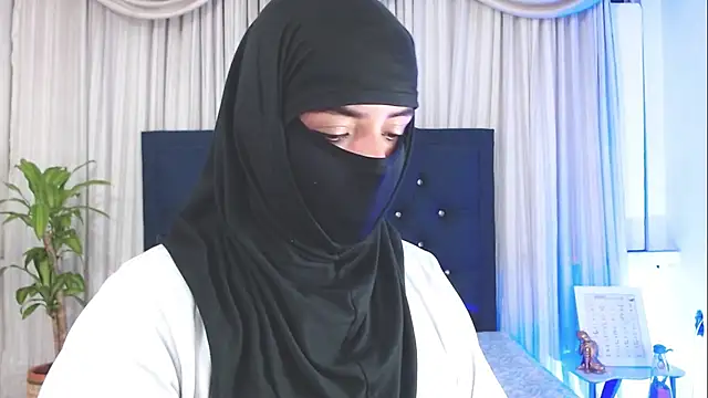 Snapshot of Uzra_hayed chatting on 03.05.25 Uzra hayed online show from 03.05.25