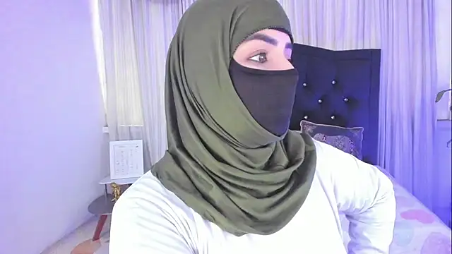 Snapshot of Uzra_hayed chatting on 02.06.26 Uzra hayed online show from 02.06.26