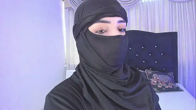 Snapshot of Uzra_hayed chatting on 02.17.26 Uzra hayed online show from 02.17.26