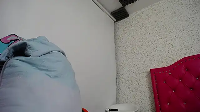 luly pink online show from 05.13.26