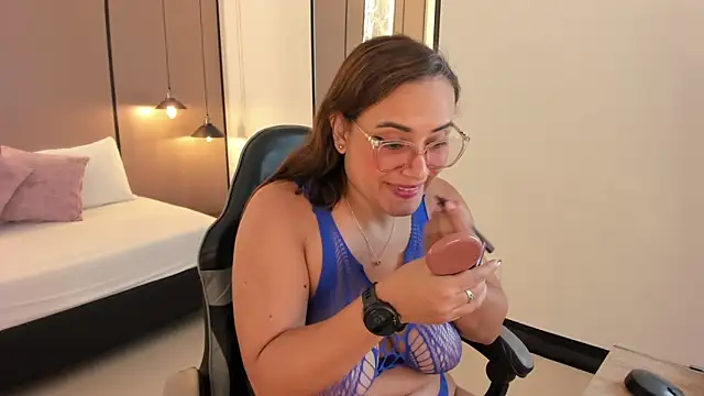 zoe danae  online show from 02.09.26