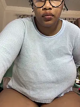 MimiCurves online show from 07.08.26