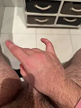 Deralboaus01 online show from 02.23.25