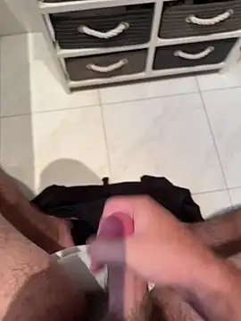 Deralboaus01 online show from 09.11.25