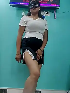 Snapshot of Natasha-143 chatting on 12.18.24 Natasha-143 online show from 12.18.24