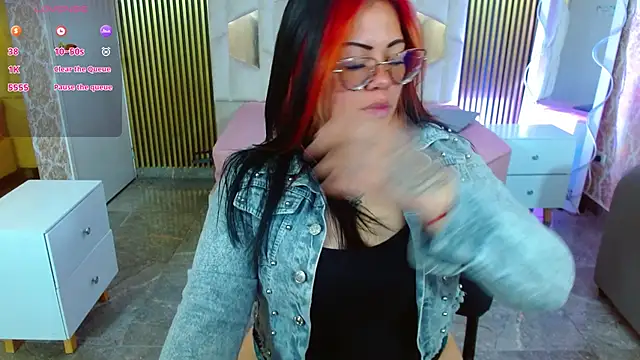 martinna tay online show from 11.10.25