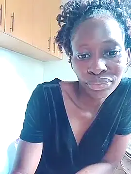 LOVELY-2BERRY online show from 11.11.25