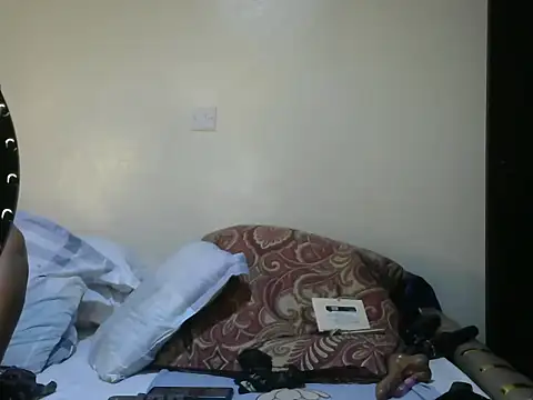 Pretty savage3 online show from 10.30.25