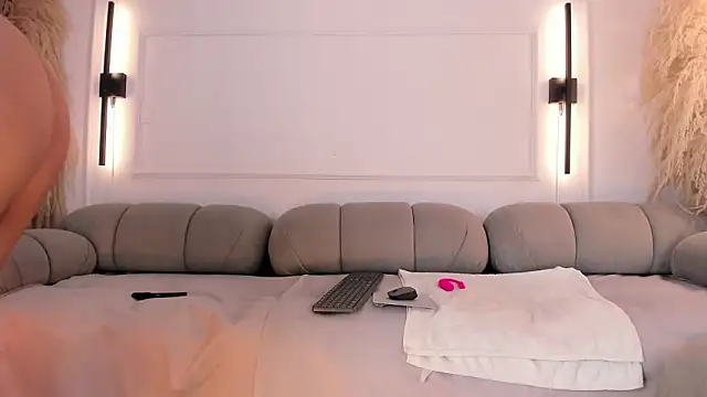 AliceHanz online show from 03.18.26