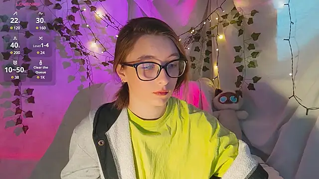 Snapshot of monlight__dana chatting on 12.02.24 monlight dana online show from 12.02.24