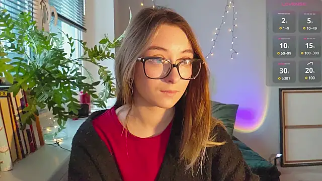 Snapshot of monlight__dana chatting on 12.27.24 monlight dana online show from 12.27.24