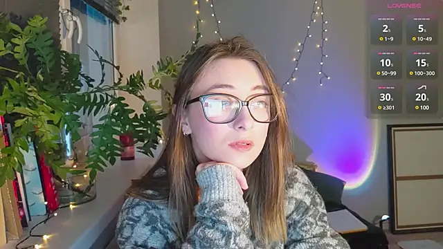 Snapshot of monlight__dana chatting on 12.30.24 monlight dana online show from 12.30.24