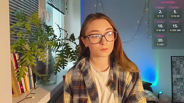 Snapshot of monlight__dana chatting on 01.18.25 monlight dana online show from 01.18.25